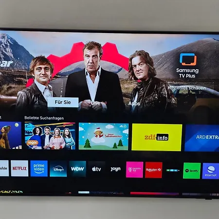 شقة 2zi In Schloss Neuhaus Mit Ladestation Fuer Elektroautos *