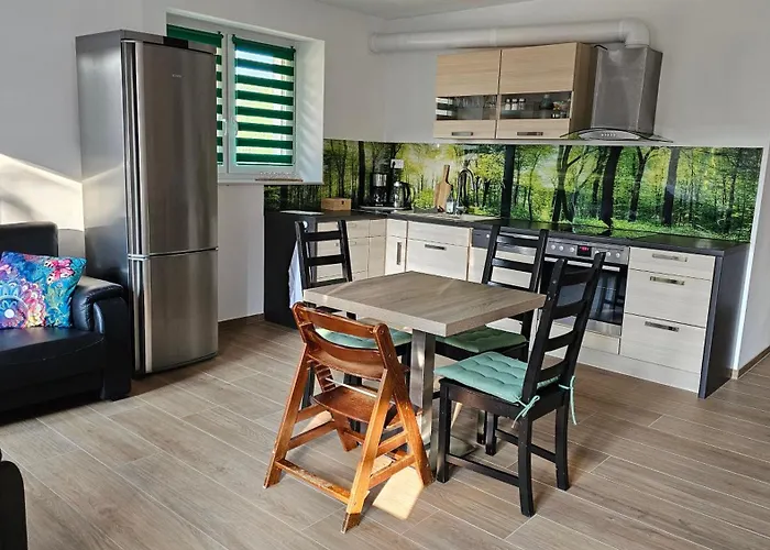 2zi In Schloss Neuhaus Mit Ladestation Fuer Elektroautos Lejlighed *