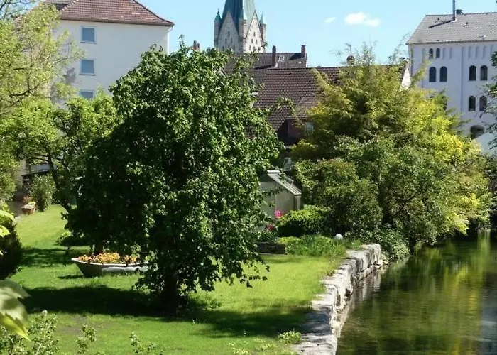 Lejlighed 2zi In Schloss Neuhaus Mit Ladestation Fuer Elektroautos Paderborn