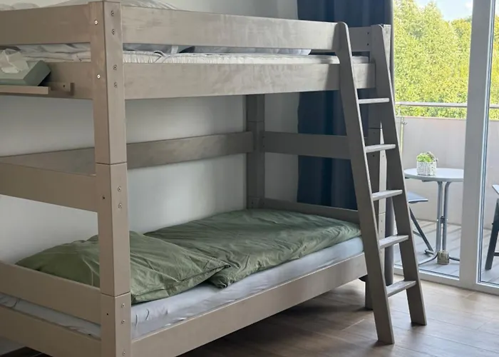 2zi In Schloss Neuhaus Mit Ladestation Fuer Elektroautos Lejlighed *